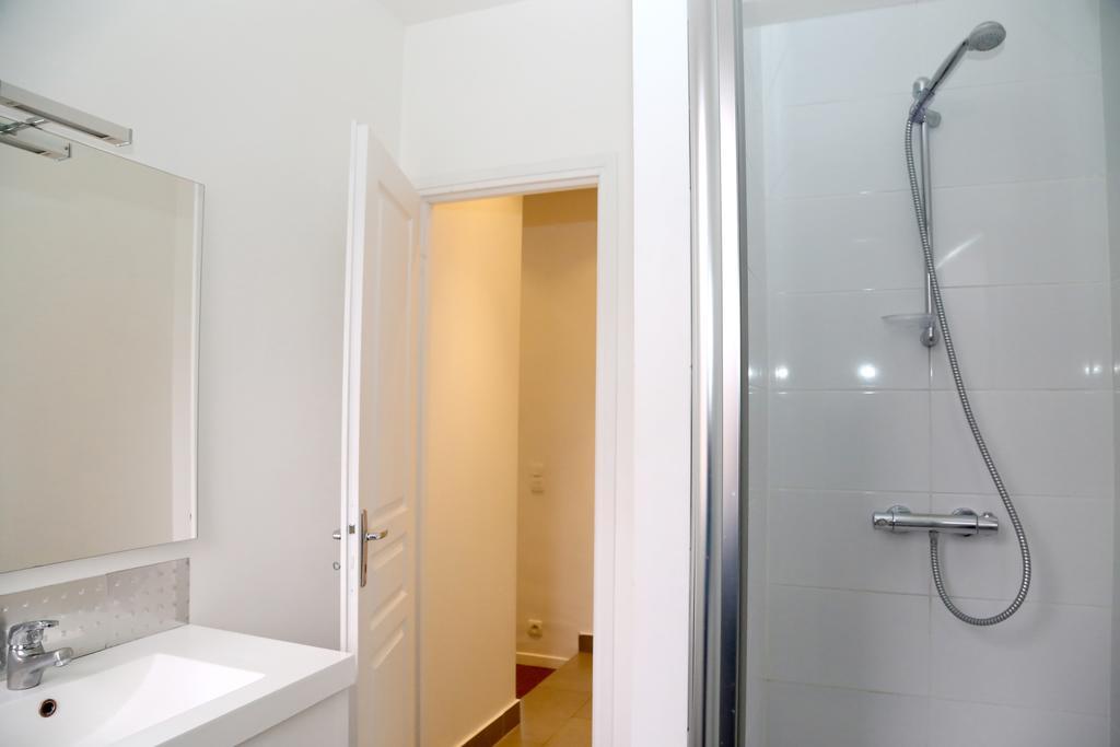 2 Pieces Apartment *
